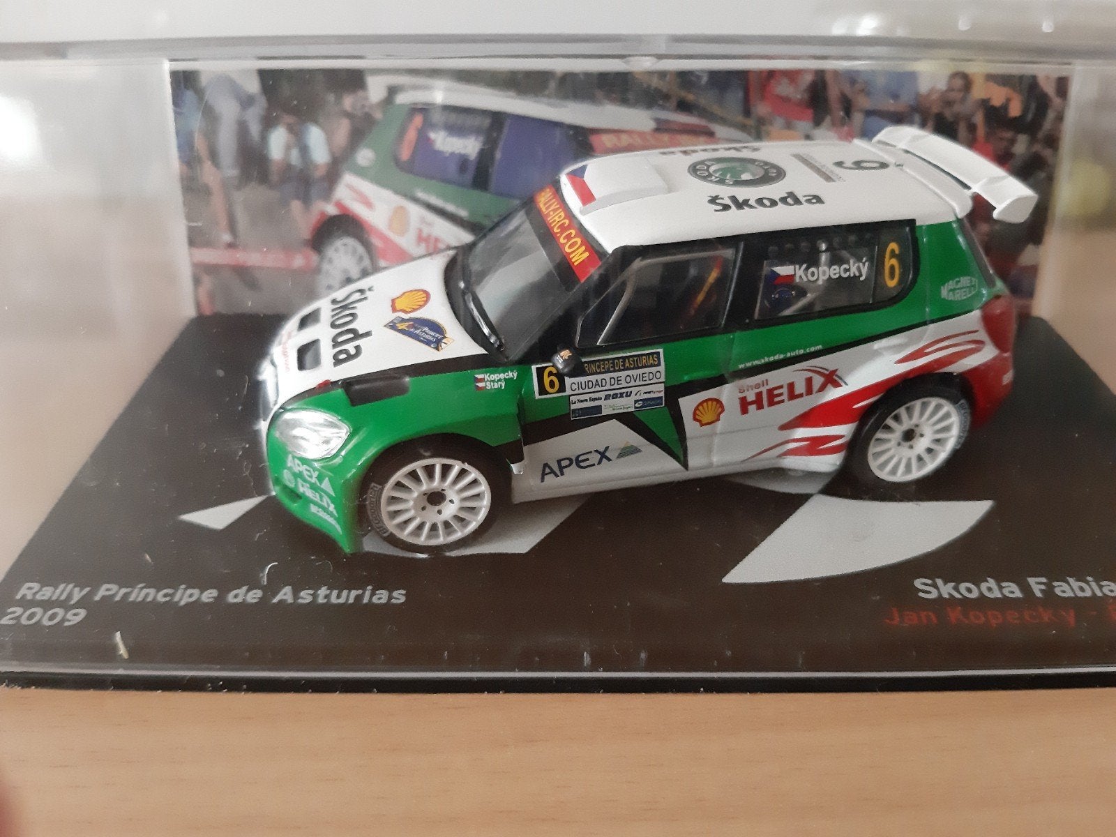 Voiture miniature 1.43 Skoda Fabia S2000, Enlèvement ou Envoi, Voiture
