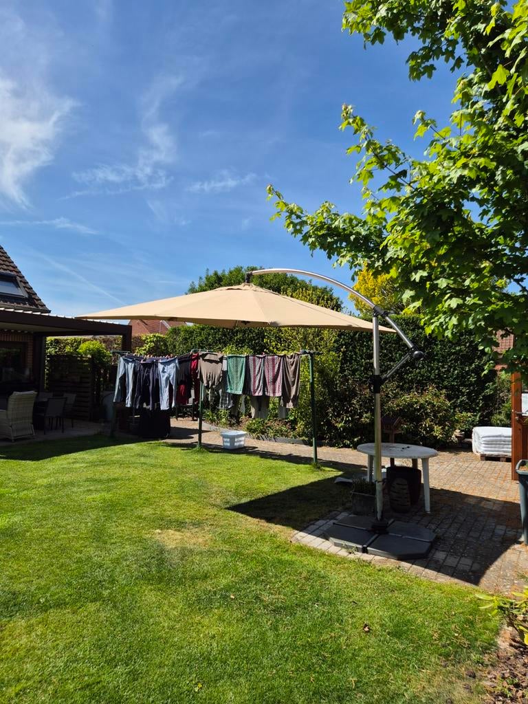 Overhangparasol 33 m met zware voet 4 stenen, Jardin & Terrasse, Tonnelles, Utilisé, Autres types, 2 mètres ou plus, Moins de 5 mètres