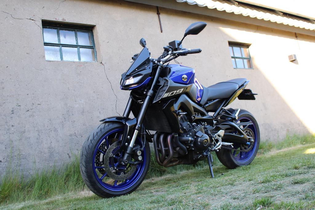 Yamaha mt09 2019 10800km akra, Motoren, Motoren | Yamaha, Bedrijf