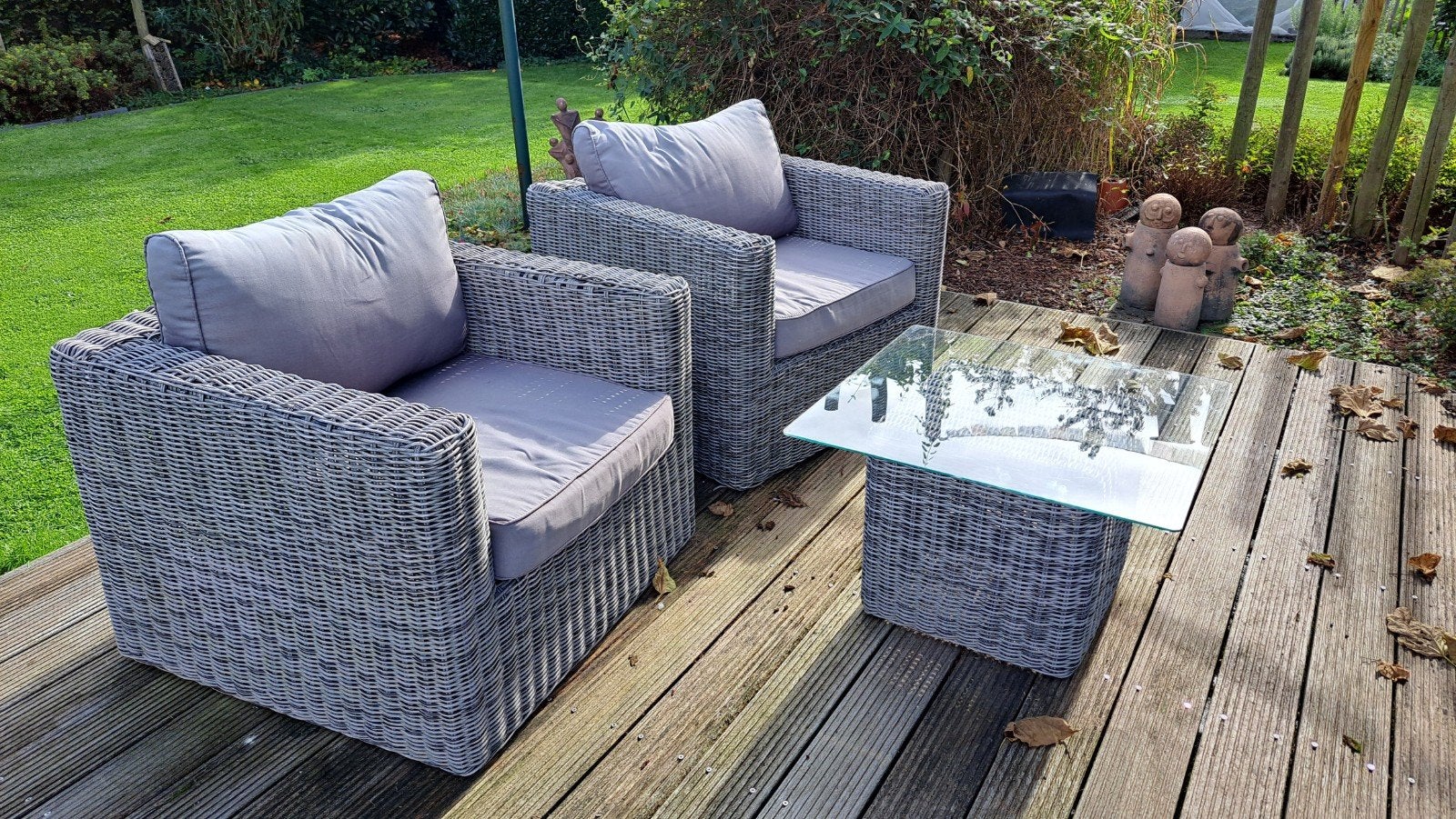 twee tuinzetels, Kunststof, Gebruikt, Bijzettafel, Loungeset