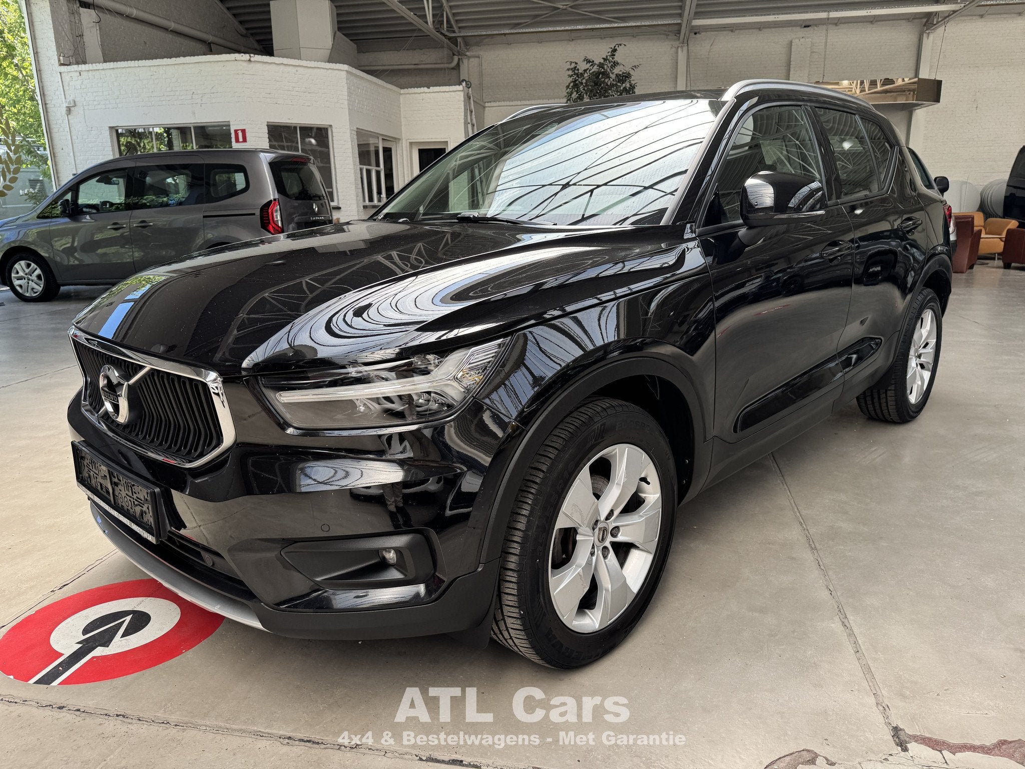 Volvo XC40 1.5 Benzine | SUV | Automaat | 2021, Auto's, Gebruikt, Leder, 5 zetels, 5 deurs
