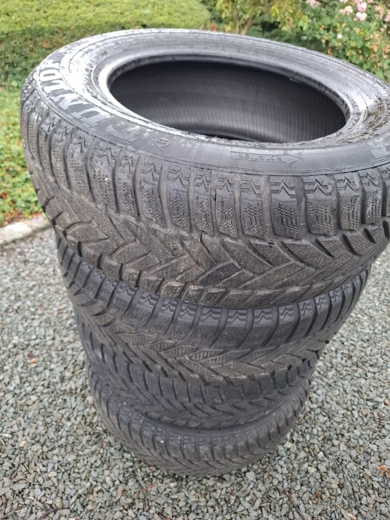 4 autobanden DUNLOP winter M+S STERK VERLAAGDE PRIJS, Auto-onderdelen, Ophalen, Gebruikt, 15 inch, Band(en)
