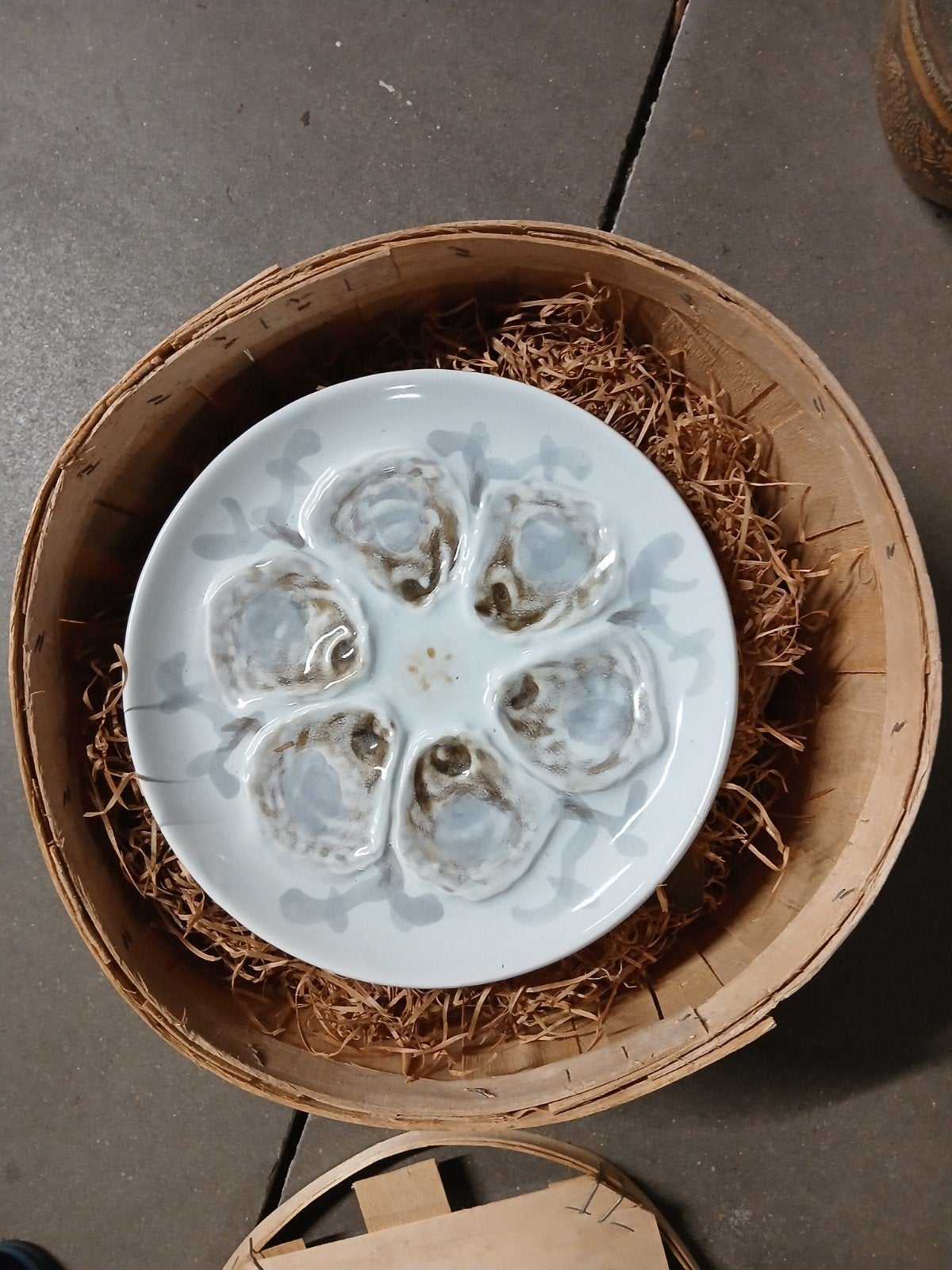 6 assiettes à huîtres dans leur emballage d'origine, Enlèvement ou Envoi, Assiettes(s)