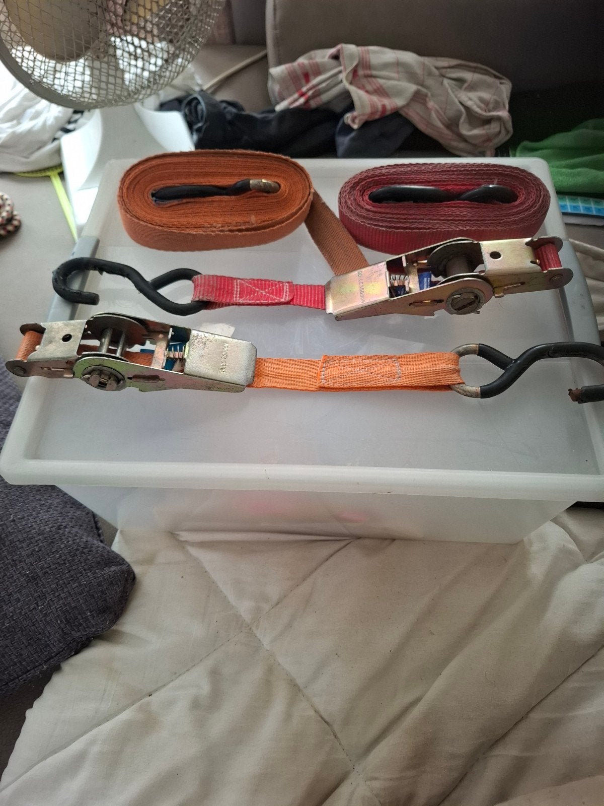 2 sangles et 2 cliquets, Enlèvement, Utilisé