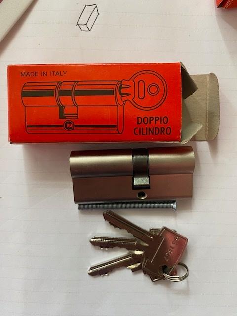 serrure de porte, Bricolage & Construction, Enlèvement ou Envoi, Neuf, Autres matériaux, Clé