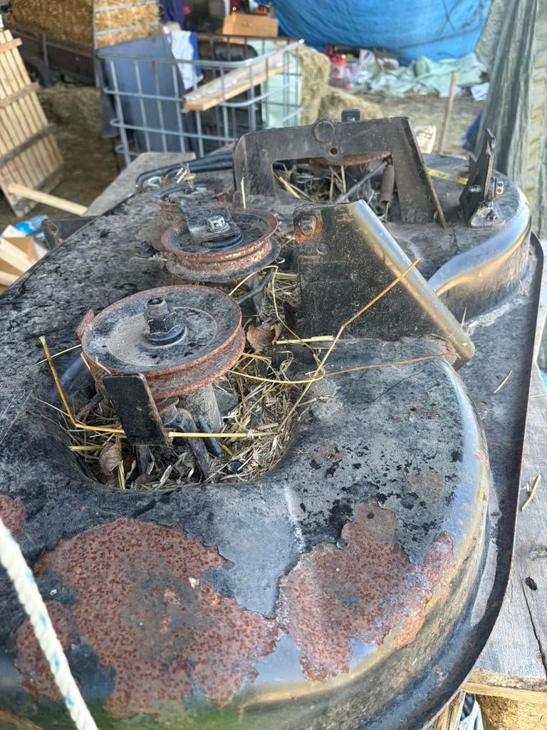 Maaidek lazer zitmaaier, Ophalen, Gebruikt