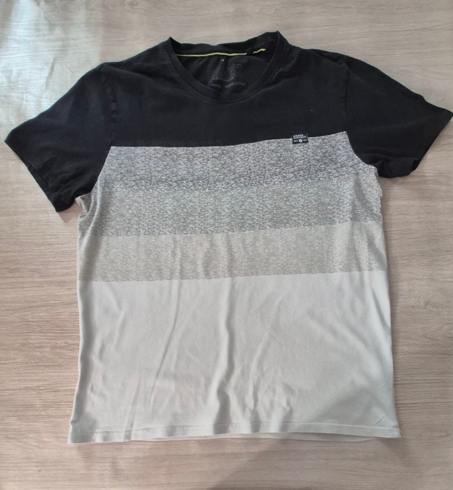 T-shirt Urban District dégradé Noir gris blanc Taille M, C&A, Porté, Taille 48/50 (M), Noir