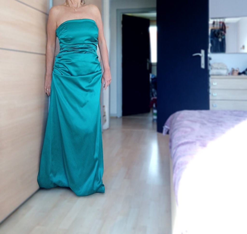 Robe longue fin d'année ou mariage turquoise verte, Vêtements | Femmes, Vêtements de mariage & Accessoires de mariage, Enlèvement