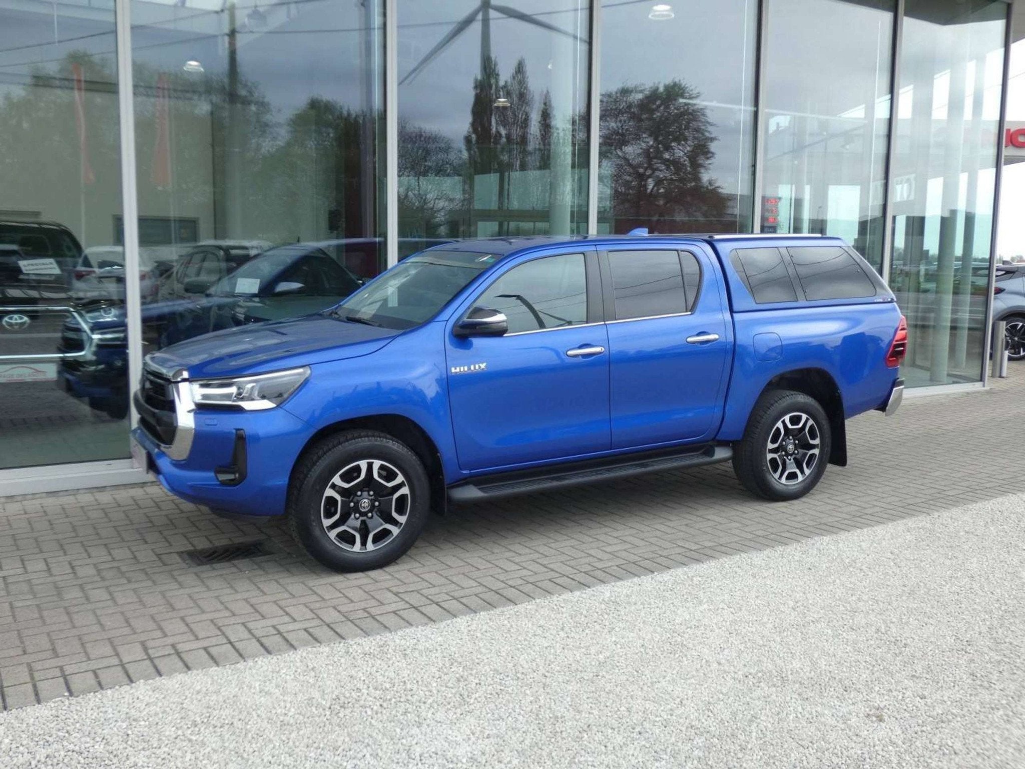 Toyota Hilux 2.8 Autom LOUNGE *37934+BTW* +LEDER +ZETELVERWA, Auto's, Toyota, Automaat, 4 deurs, Gebruikt, 4 cilinders