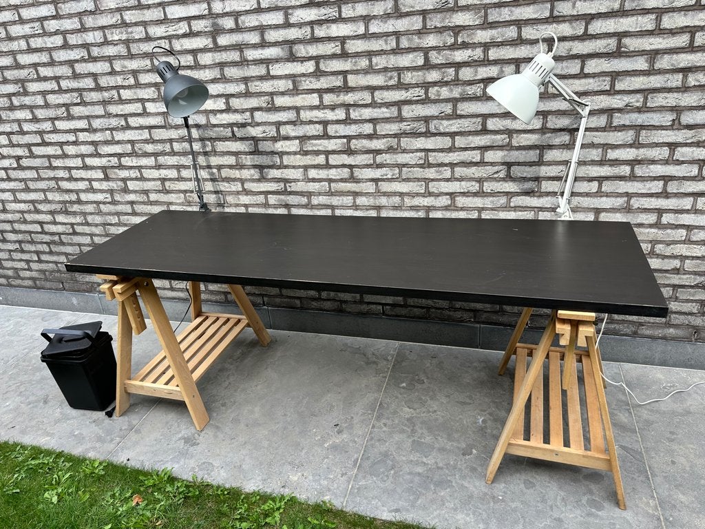 Bureau met 2 schragen, werkblad, 2 bureaulampen en vuilbakje, Huis en Inrichting, Bureaus, Ophalen, In hoogte verstelbaar, Scandinavisch