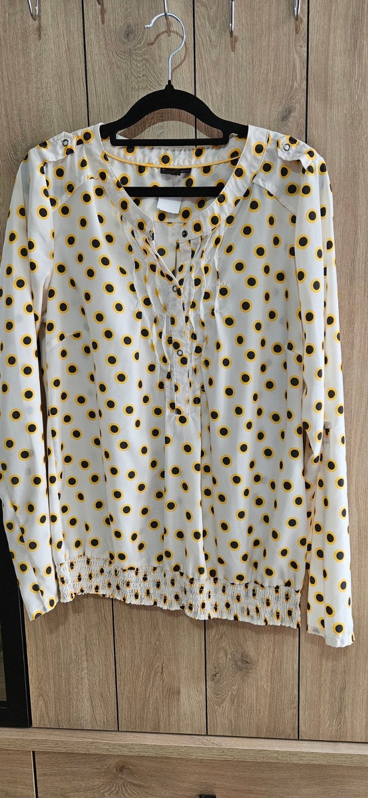 Witte blouse van JBC met gele en zwarte stippen — Maat L, Maat 42/44 (L), Ophalen of Verzenden, Zo goed als nieuw, Lange mouw
