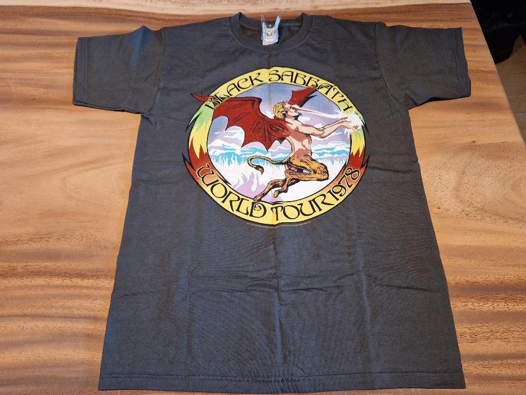 T-shirt Black Sabbath size S, Cd's en Dvd's, Vinyl | Hardrock en Metal, Ophalen