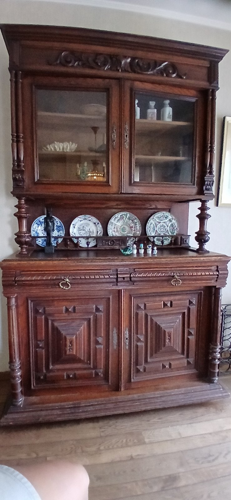 Buffet kast. Erfstuk. H: 224 x B: 137 x D: 50 x B: 66., Antiquités & Art, Enlèvement