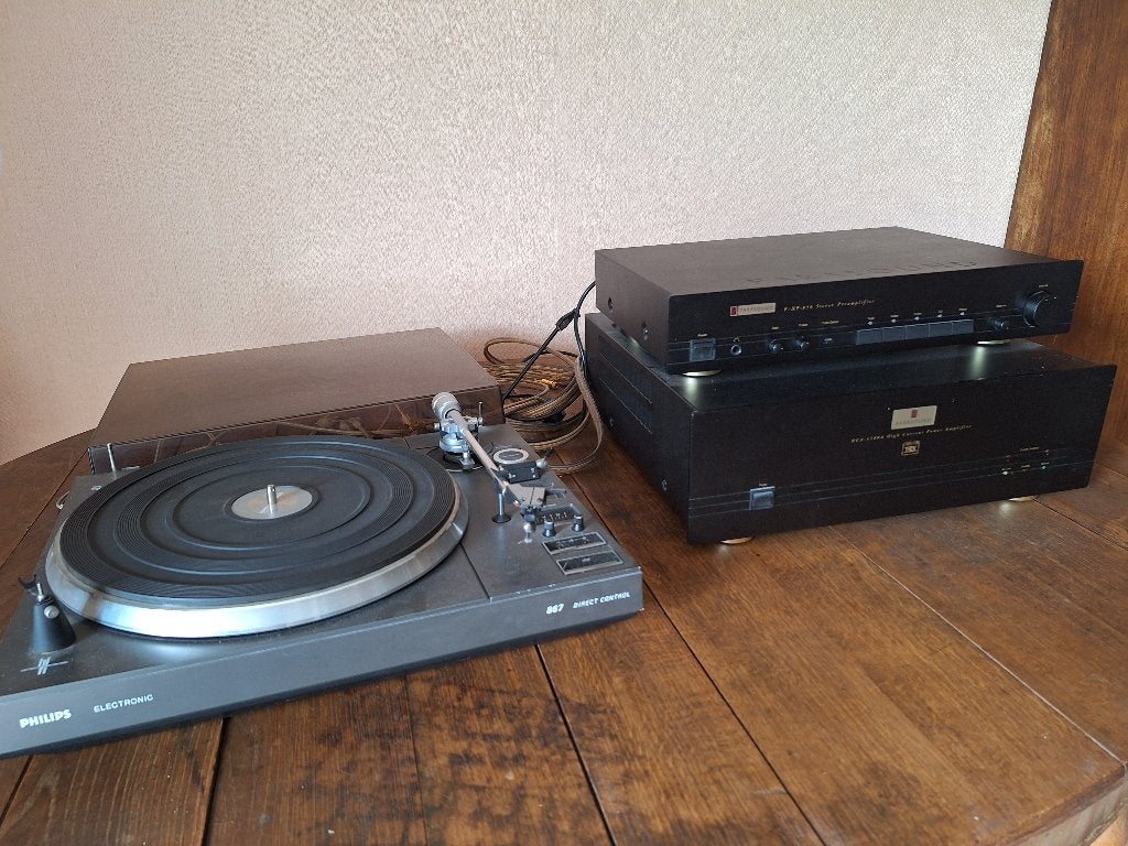 Tourne-disque, amplificateur et 2 boîtiers, Enlèvement, Utilisé, Stéréo