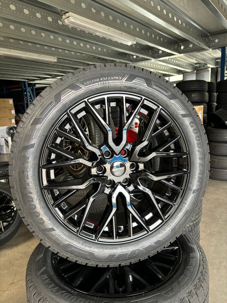 nieuwe set all season banden 19" voor ford transit custom, Auto-onderdelen, Banden en Velgen, Ophalen, All Season, Band(en)