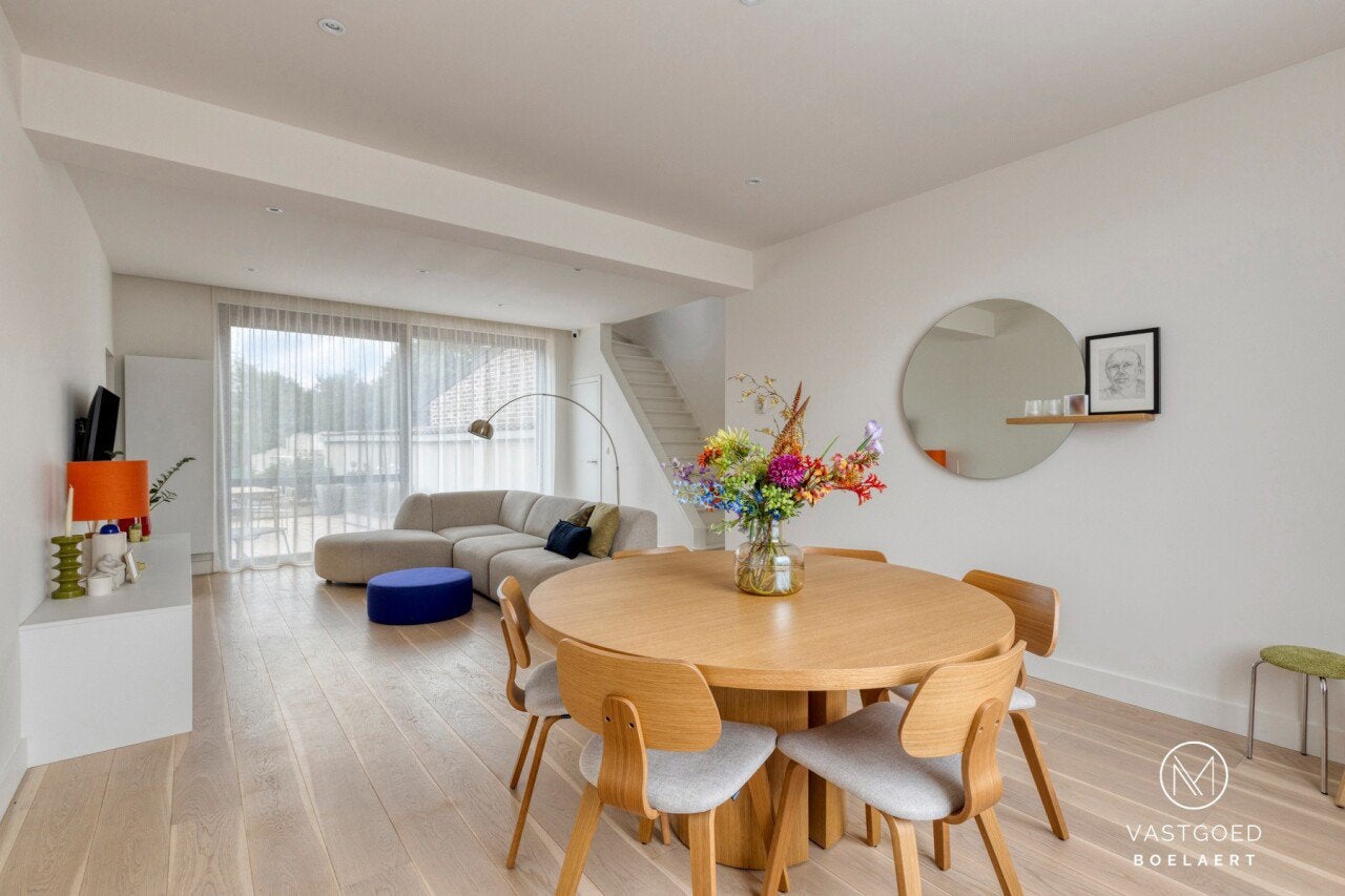 Gerenoveerd huis te koop in Aspelare/Ninove, 200 tot 500 m², Provincie Oost-Vlaanderen, 3 kamers, Tussenwoning