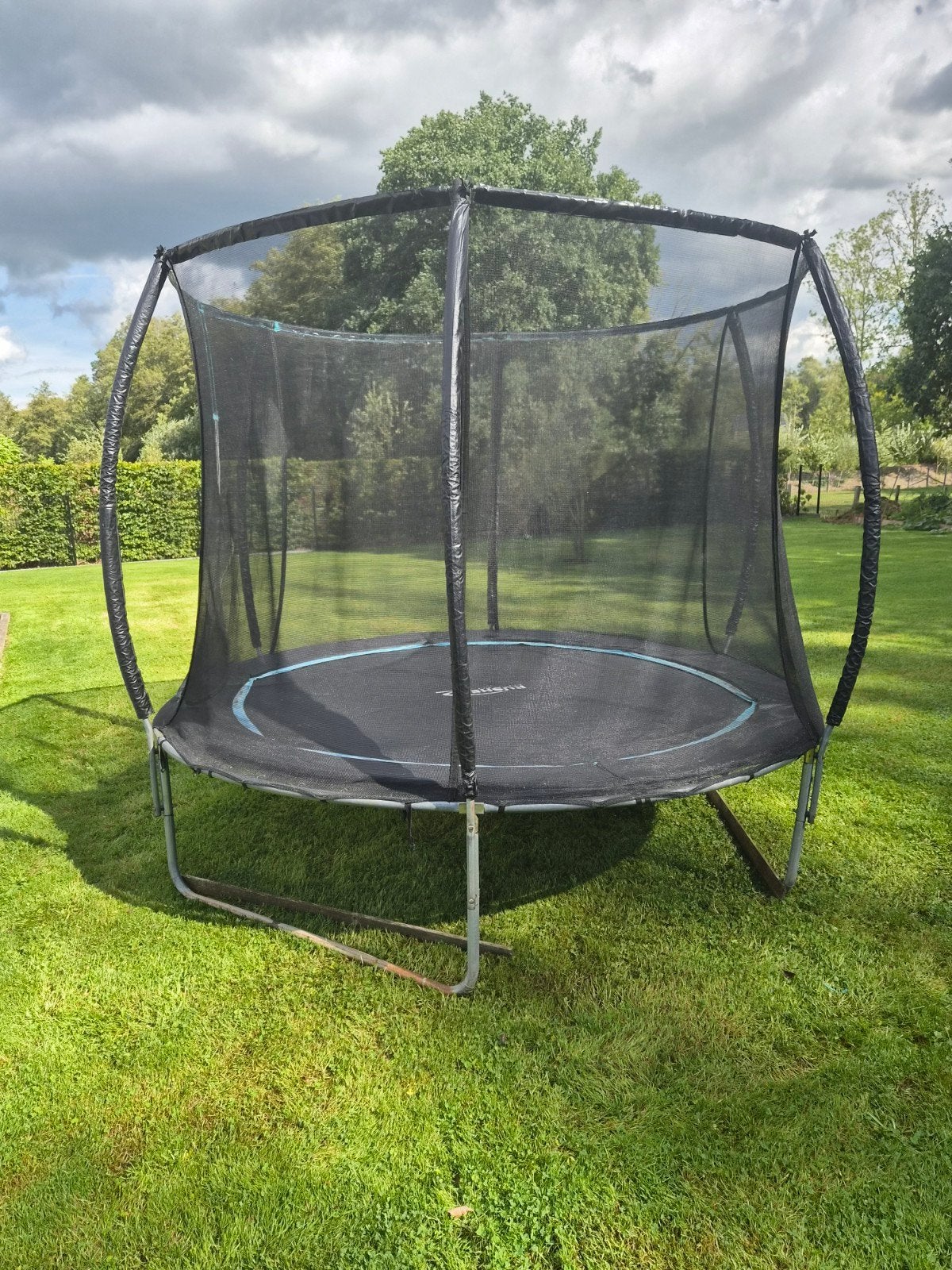 Trampoline a donner., Ophalen, Gebruikt