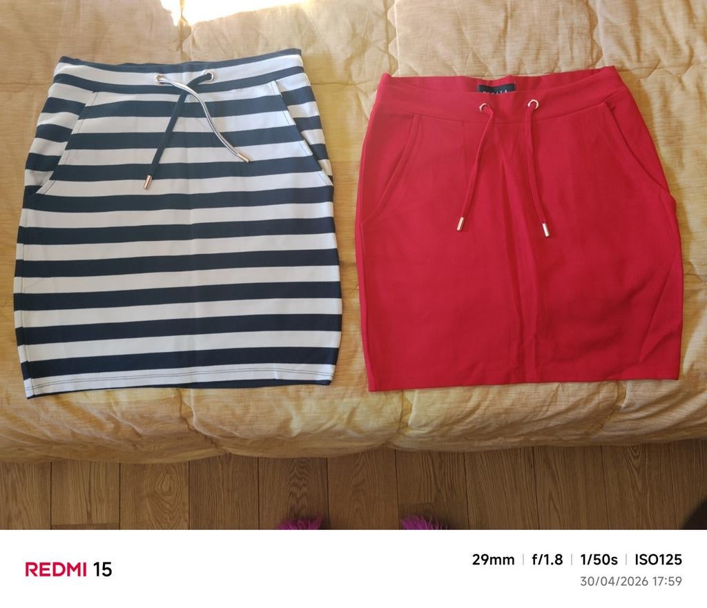 Mohito rok maat 32 rood en wit en blauw, Kleding | Dames, Rokken, Ophalen, Maat 34 (XS) of kleiner, Boven de knie, Rood