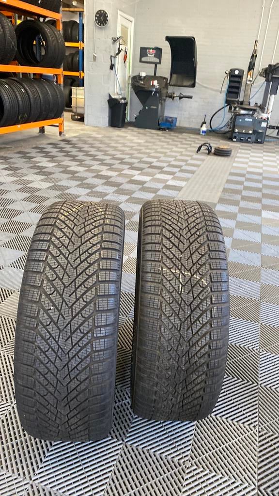 225/55/18-102h PIRELLI CINTURATO ALLSEASON, Enlèvement, Utilisé