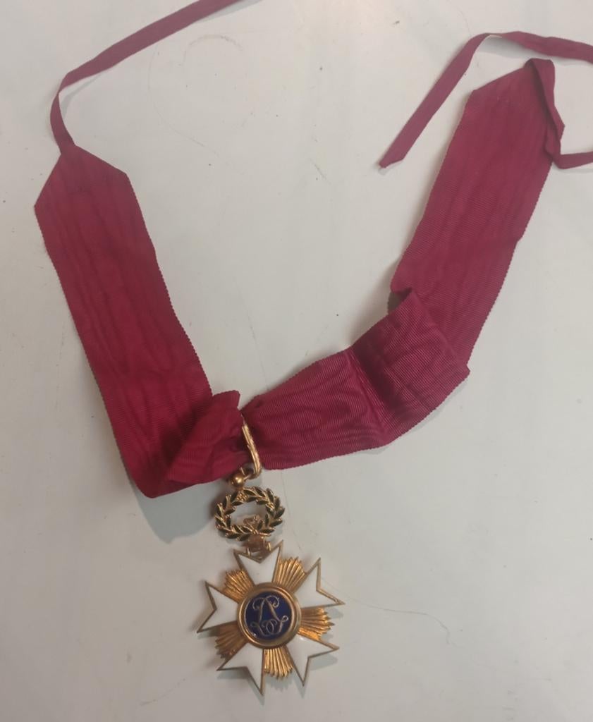 Médaille commandeur Belgique ordre de la couronne, Enlèvement ou Envoi