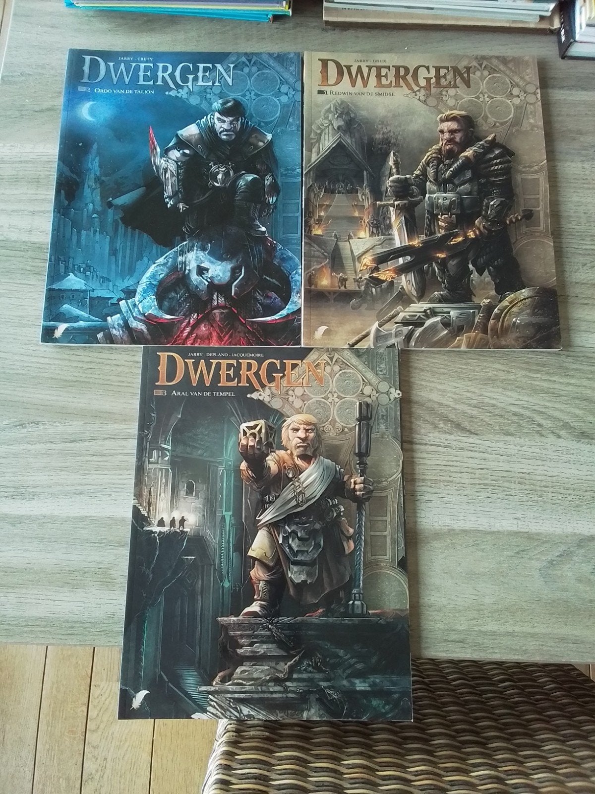 Dwergen deel 1 tm 3 sc, Ophalen of Verzenden, Zo goed als nieuw
