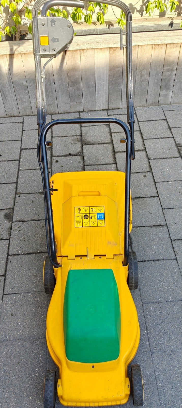 Grasmachine Stiga elektrisch, Tuin en Terras, Gebruikt, Elektrische grasmaaier, Stiga, Ophalen of Verzenden