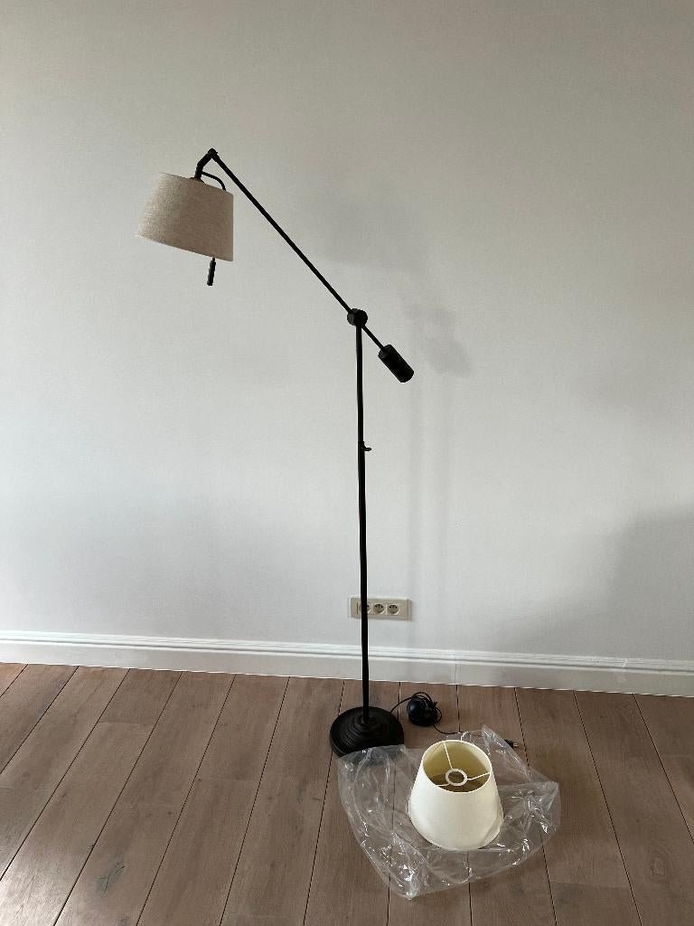 Sanetti staande lamp van Tierlantijn met 2 kappen, Tissus, Comme neuf, Landelijk, 150 à 200 cm