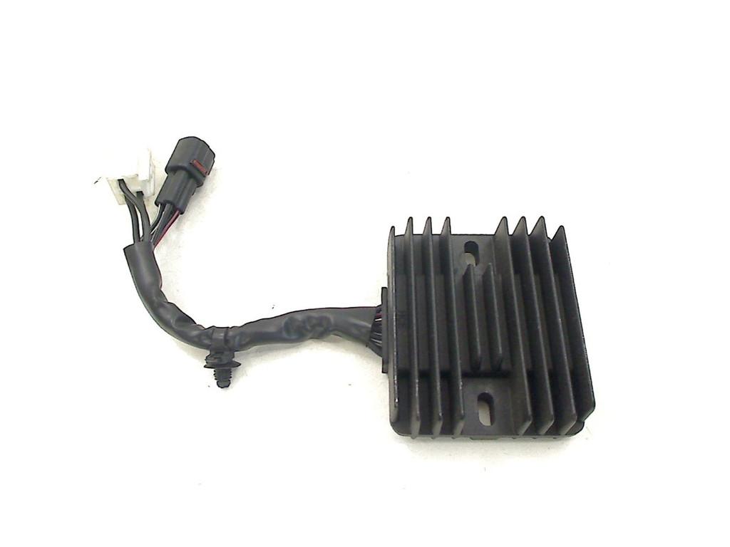 SPANNINGSREGELAAR Suzuki GW 250 Inazuma (2c02b0136), Motoren, Dhr. S. di Majo, Gebruikt, Info@cama-motorparts.nl, P.J. Troelstraweg 8 8
3144 CX  MAASSLUIS, NL