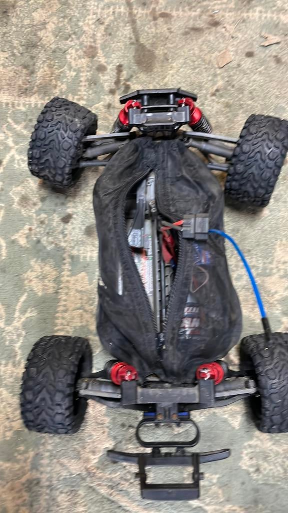 Traxxas rc auto, Enlèvement, Comme neuf, Électro, Voiture off road