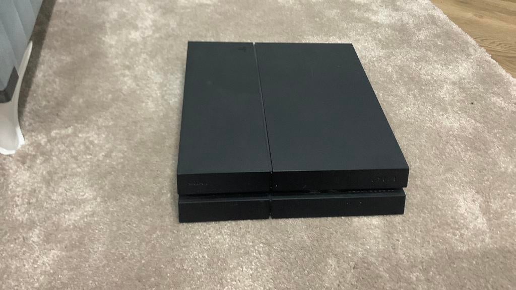 Playstation4, Comme neuf, Avec 3 manettes ou plus, Enlèvement, Avec jeux
