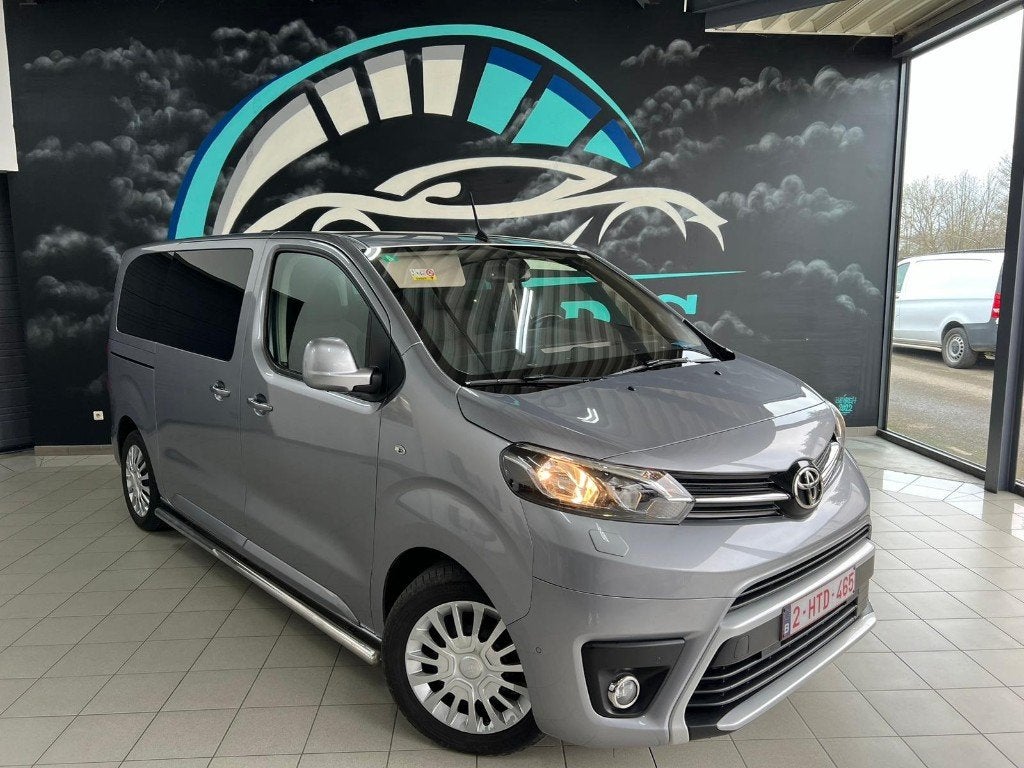 Toyota Proace Verso // 8PL // 2023, Parkeerassistent, Stof, ProAce, https://public.car-pass.be/vhr/86973609-5359-4e72-8fb9-ac234cecd031