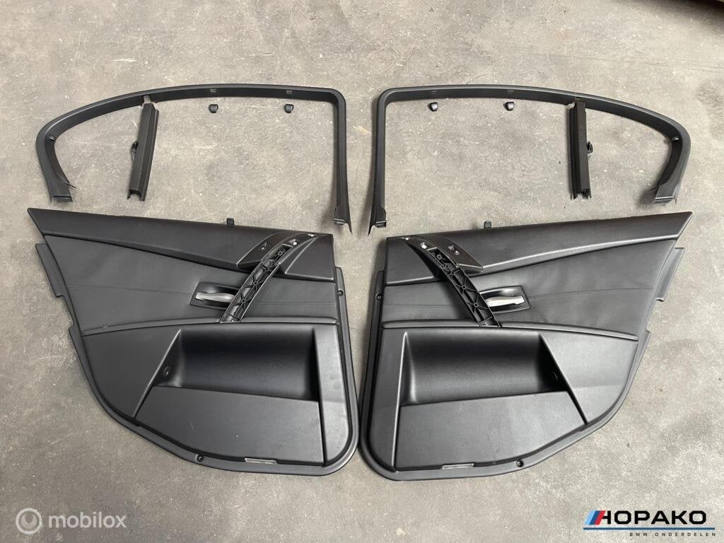 Deurpanelen set zwart leder BMW 5 serie E60 met gordijntjes, Auto-onderdelen, Gebruikt, Einsteinlaan 5 rijswijk, Bmw, Ophalen of Verzenden