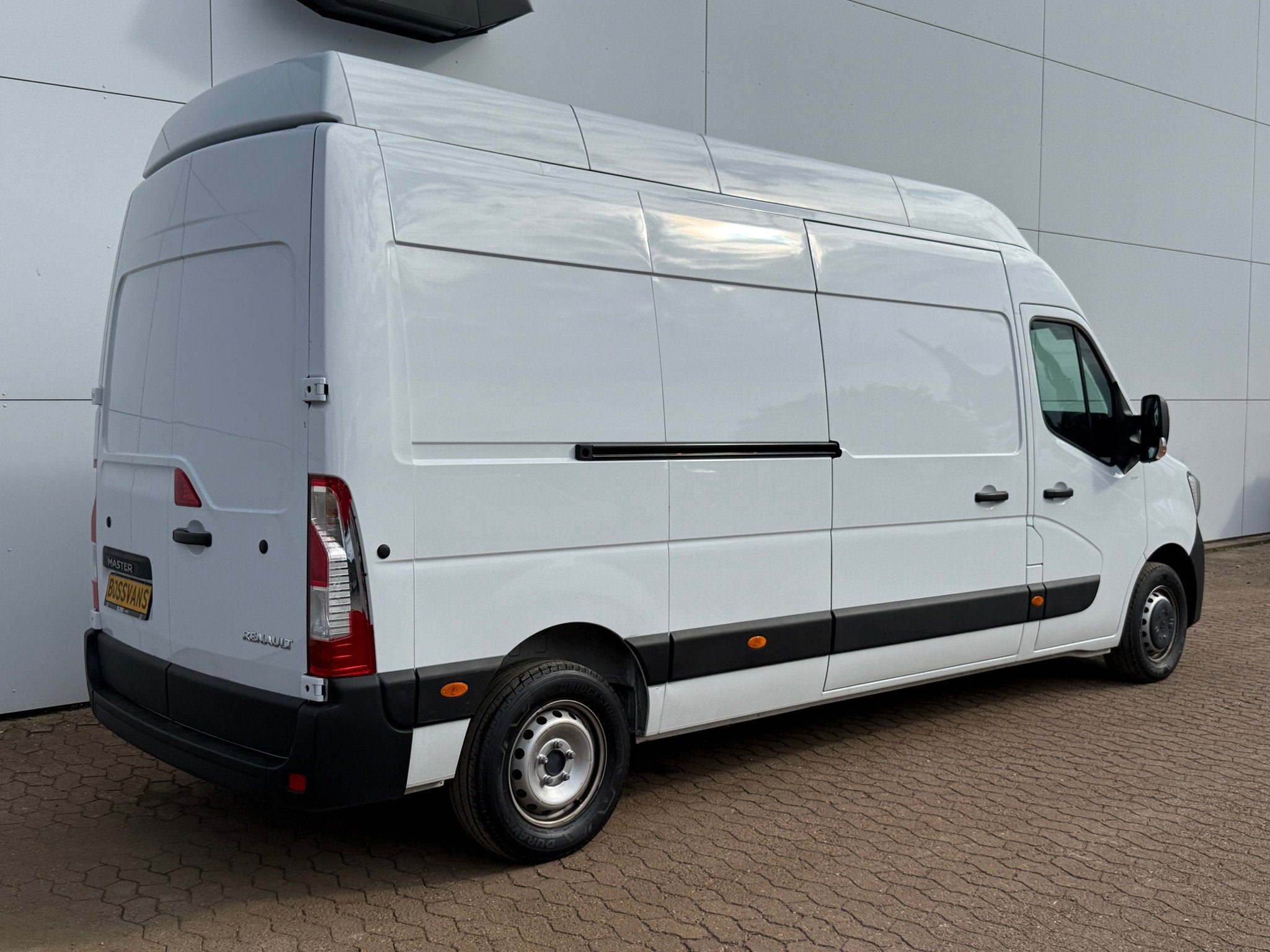 Renault Master 2.3DCi 135PK L3H3 LED Cruise Control Airco Bl, Auto's, Voorwielaandrijving, 135 pk, Gebruikt, Euro 6