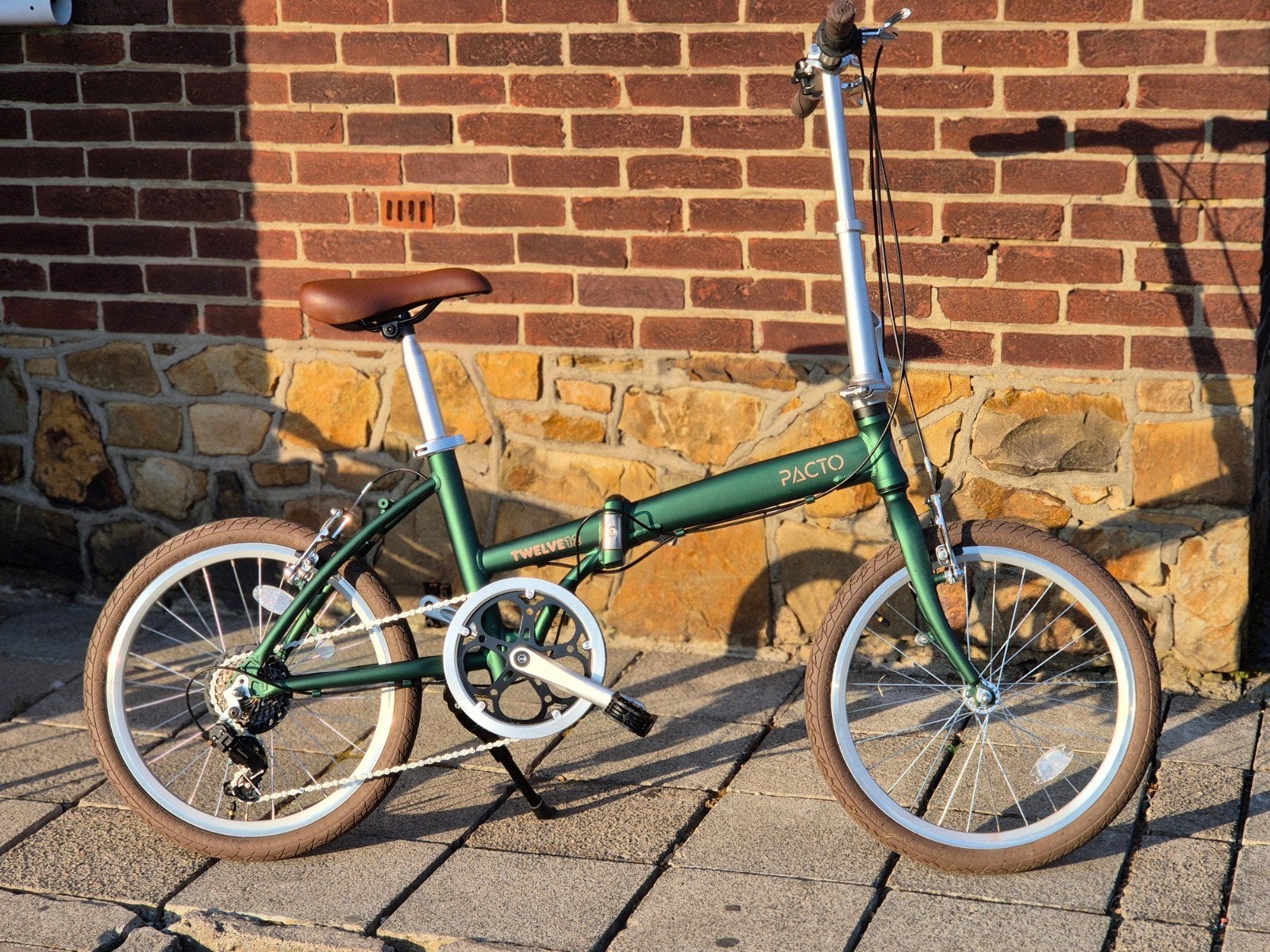 vélo pliable hommes neuf 350€, Vélos & Vélomoteurs, Vélos | Vélos pliables, Neuf, Totalement pliable, Hommes, Vitesses