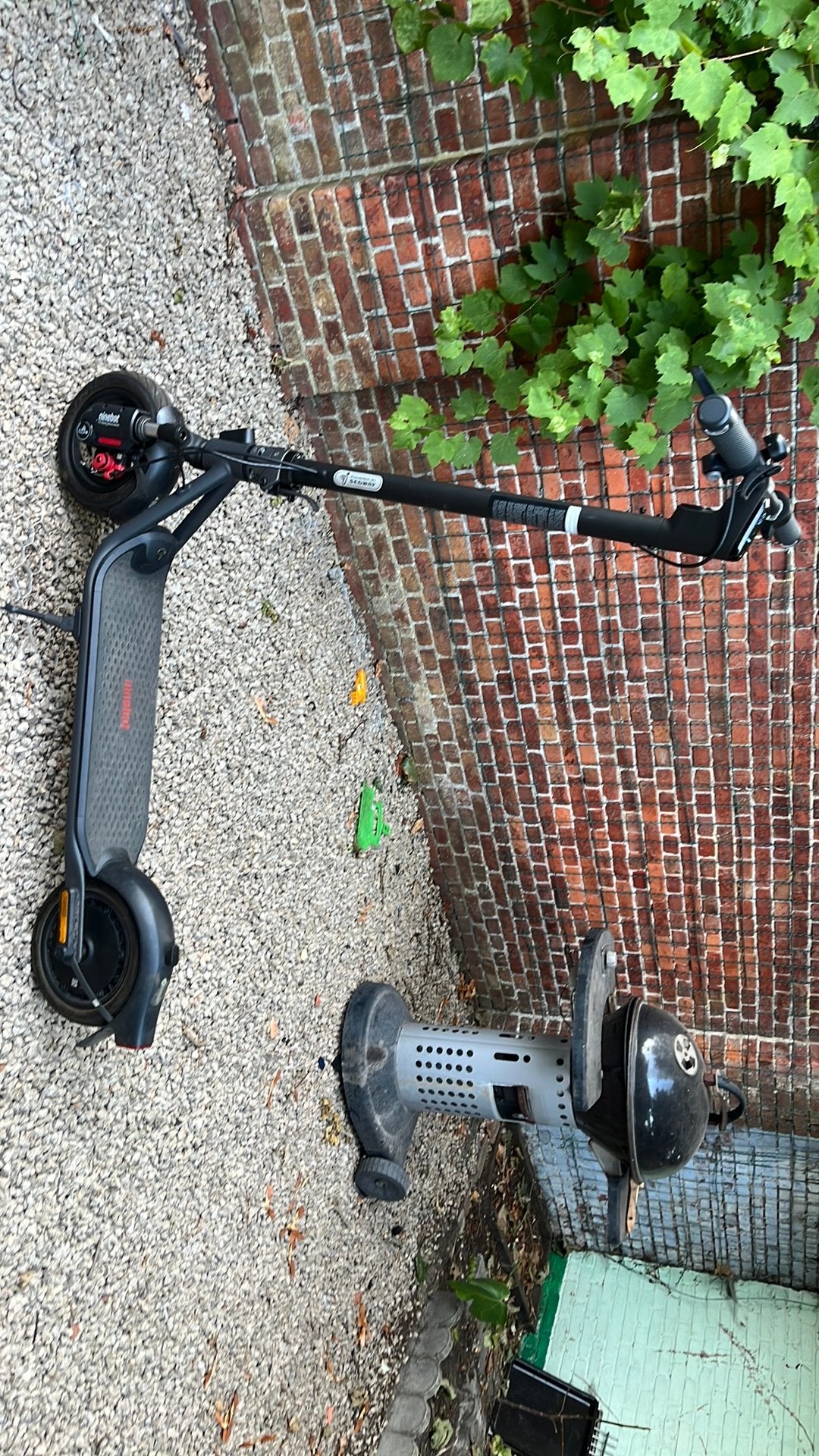 Ninebot f2 electrische step, Ophalen, Zo goed als nieuw, Elektrische step (E-scooter)
