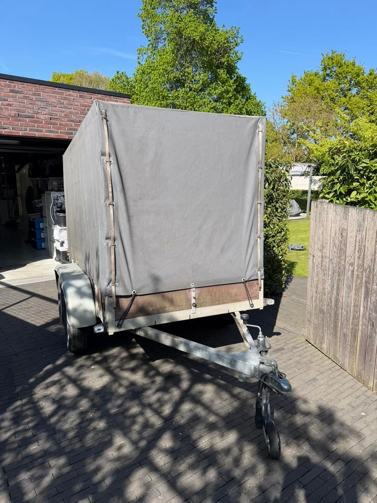 Ongeremde aanhangwagen met huif 750kg, Enlèvement, Utilisé