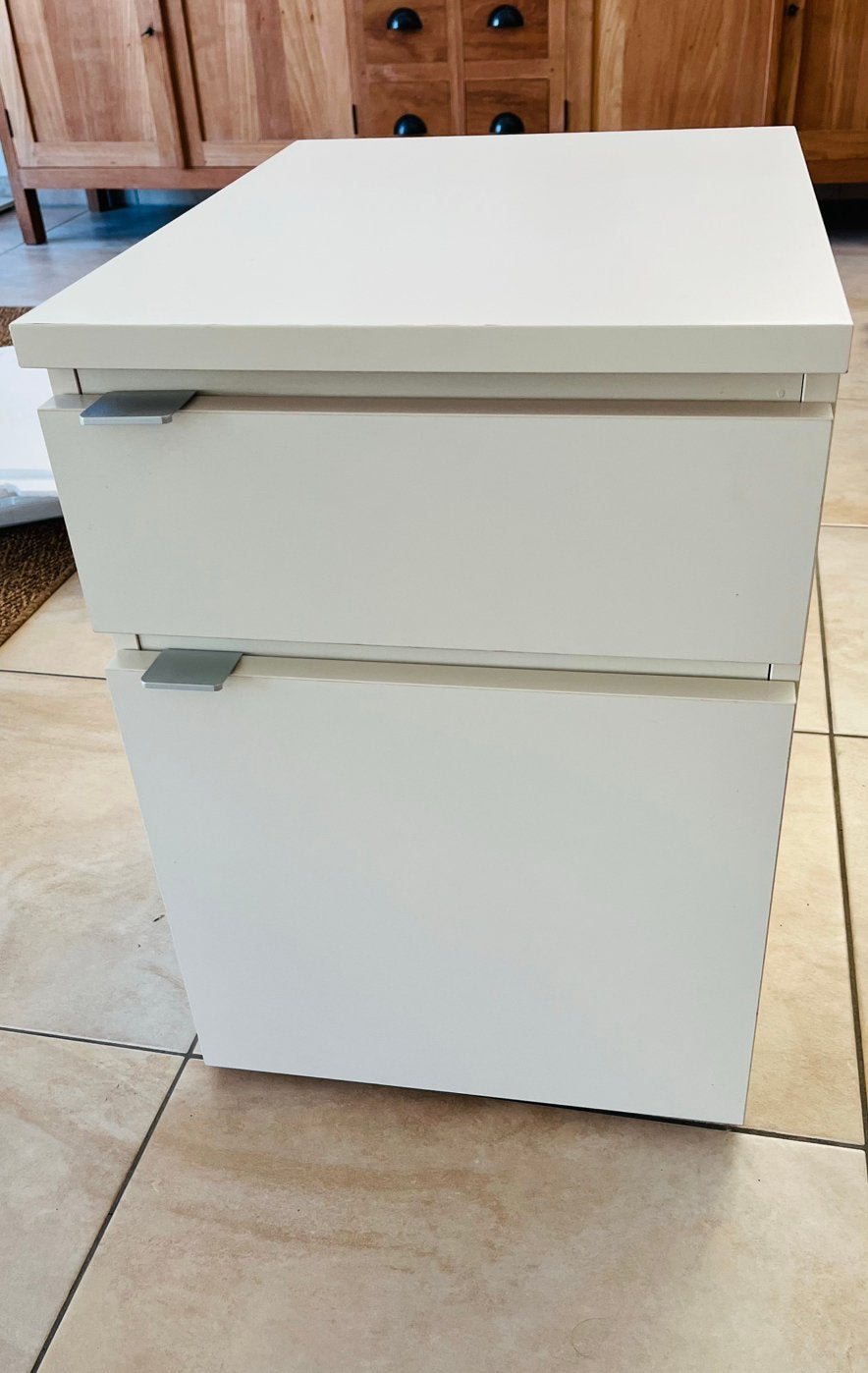 Bureau ladenkast gratis, Huis en Inrichting, Ophalen, Minder dan 50 cm, 1 of 2 laden, Zo goed als nieuw