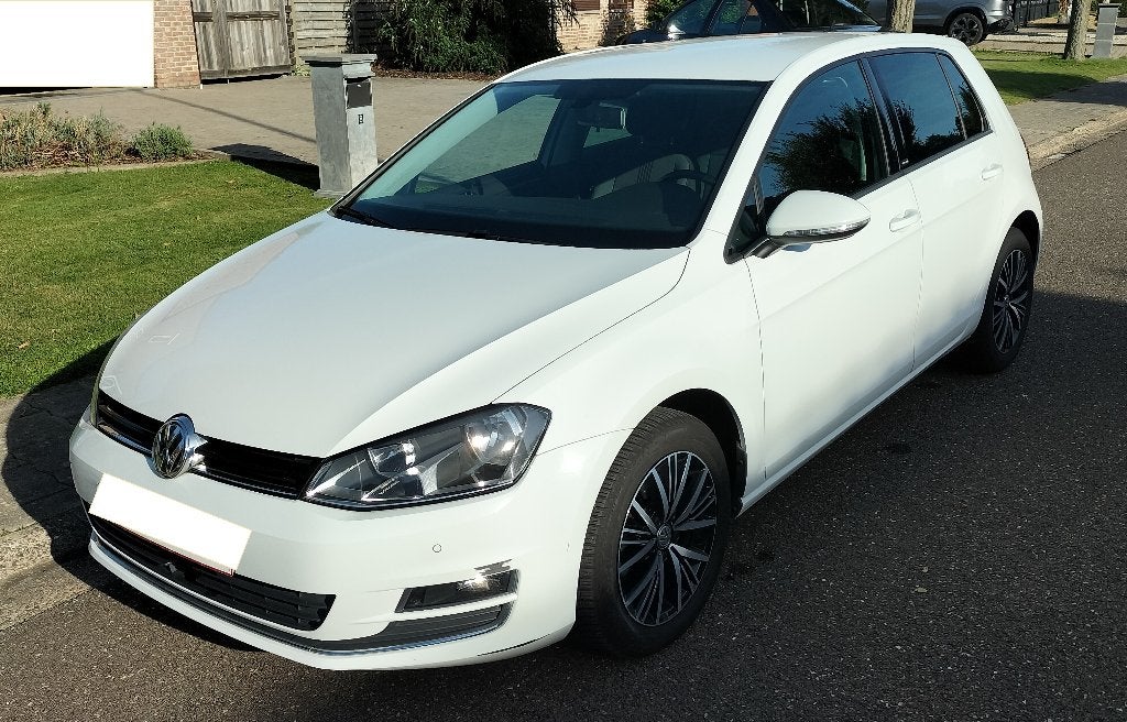 VW GOLF VII ALLSTAR 1.2 TSI, Voorwielaandrijving, Stof, 4 cilinders, Wit