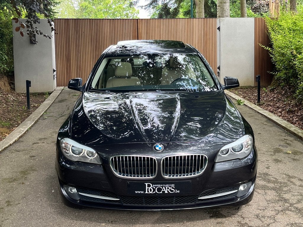 BMW 520 Xenon-Navigatie-Schuifdak-Leer-Pdc-17", Automaat, Achterwielaandrijving, 4 cilinders, Bedrijf