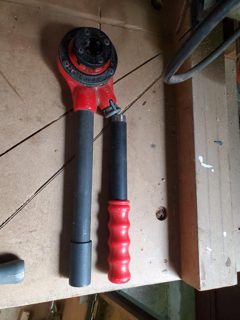 Virax - Kit filetage (+ 3 têtes) et coupe tube - 200e !, Bricolage & Construction, Enlèvement, Comme neuf