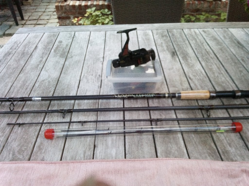 Feederhengel + molen + visgerief, Watersport en Boten, Ophalen, Molen
