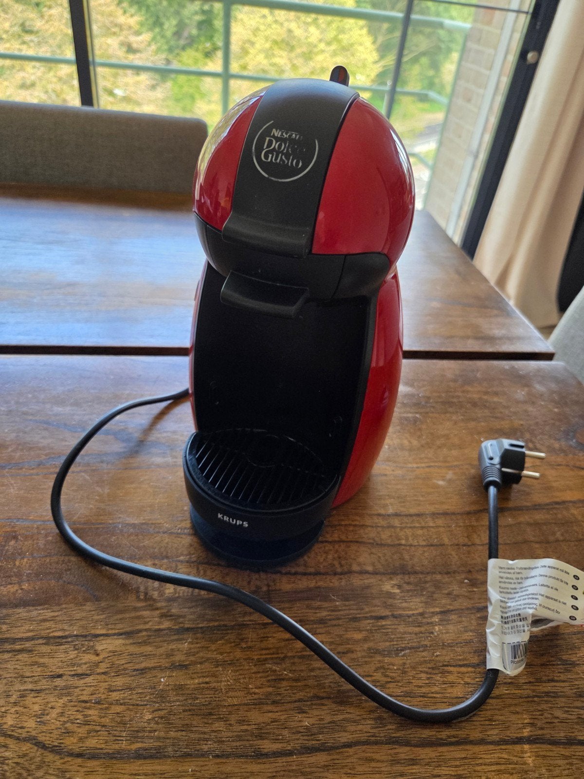 Machine à café Dolce Gusto rouge, Enlèvement, Comme neuf, Cafetière, Dosettes et capsules de café