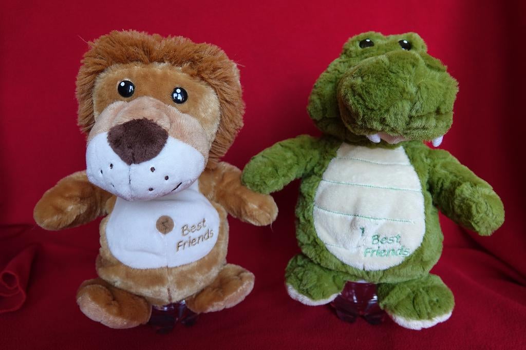 2 handpoppen Nico Toy Best Friends leeuw en krokodil, Enlèvement ou Envoi, Moyen (20 à 80 cm), Utilisé, Nicotoy