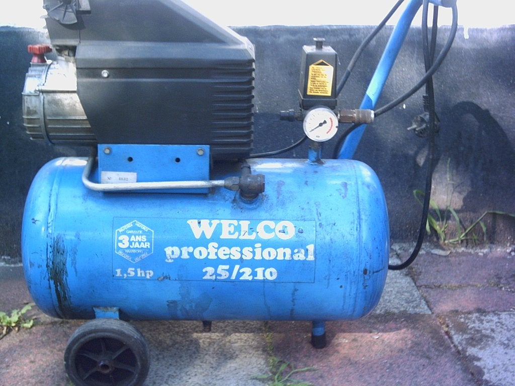 luchtcompressor Welco 25/210, Doe-het-zelf en Bouw, Compressors, Ophalen, Gebruikt, 10 bar of meer, Minder dan 200 liter/min