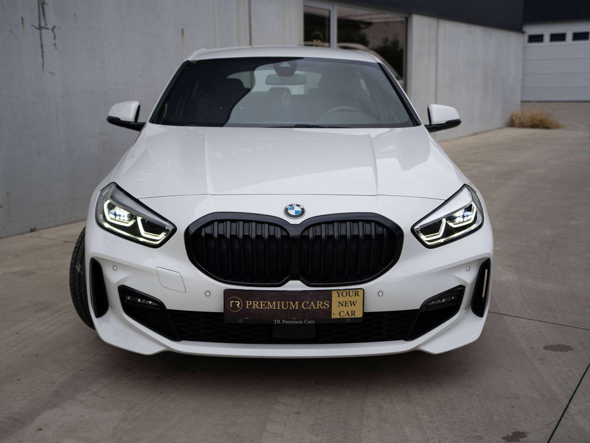 BMW 1 Serie 116 I l M-Pack l PDC l Navi l Ambient Light l Di, Auto's, Automaat, 1 Reeks, Gebruikt, Zwart