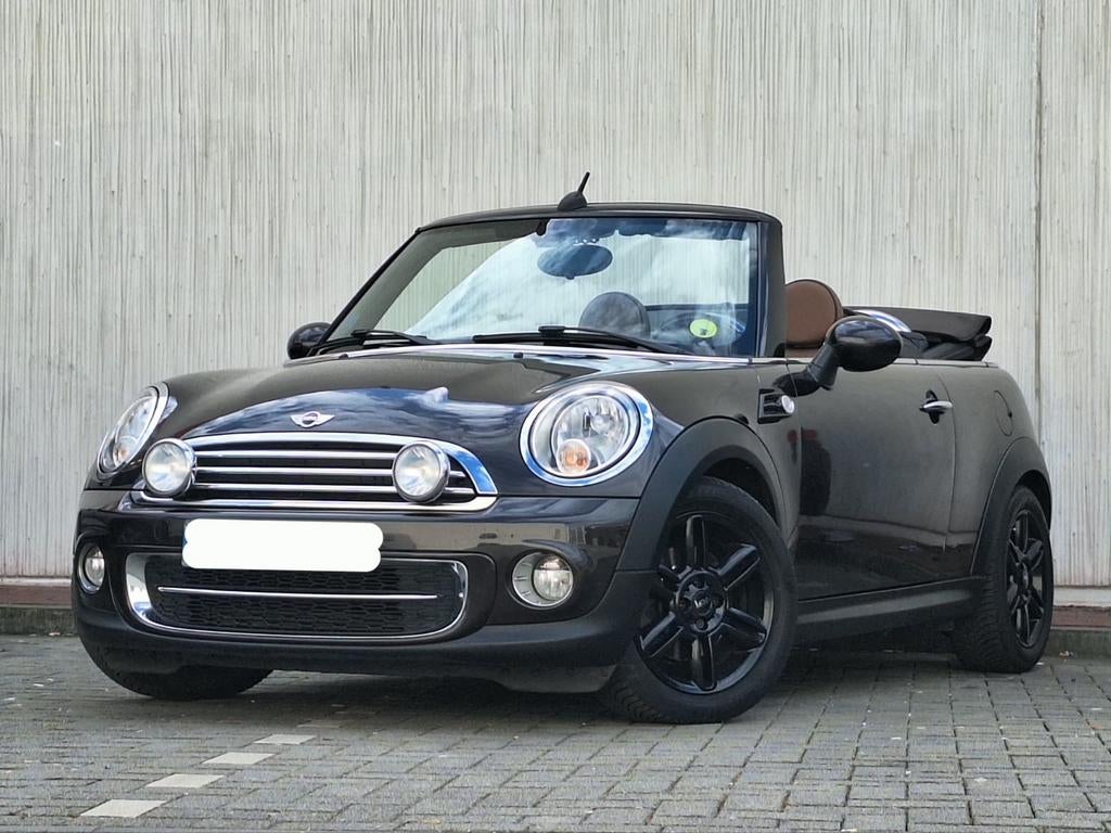 MINI COOPER D CABRIOLET/SIÈGES CUIR ET CHAUFFANT/

️, Auto's, Mini, Bedrijf, Cooper, Isofix, Multifunctioneel stuurwiel, Radio