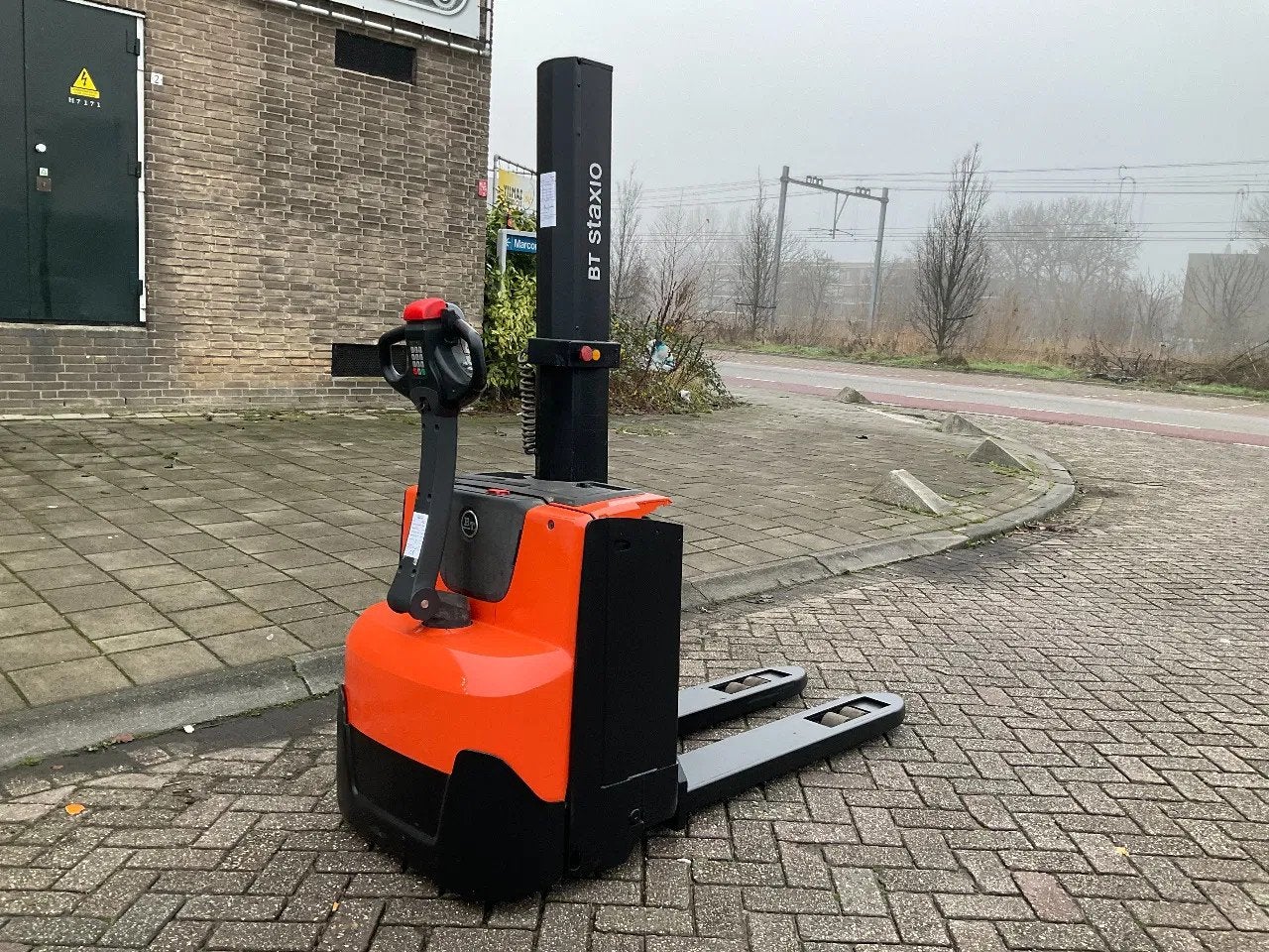 Toyota BT SWE080L 2000KG 1.58METER STAPELAAR / HEFTRUCK, Stapelaar, Toyota BT, Yilmaz Heftrucks, Marconistraat 2
3133KL  Vlaardingen