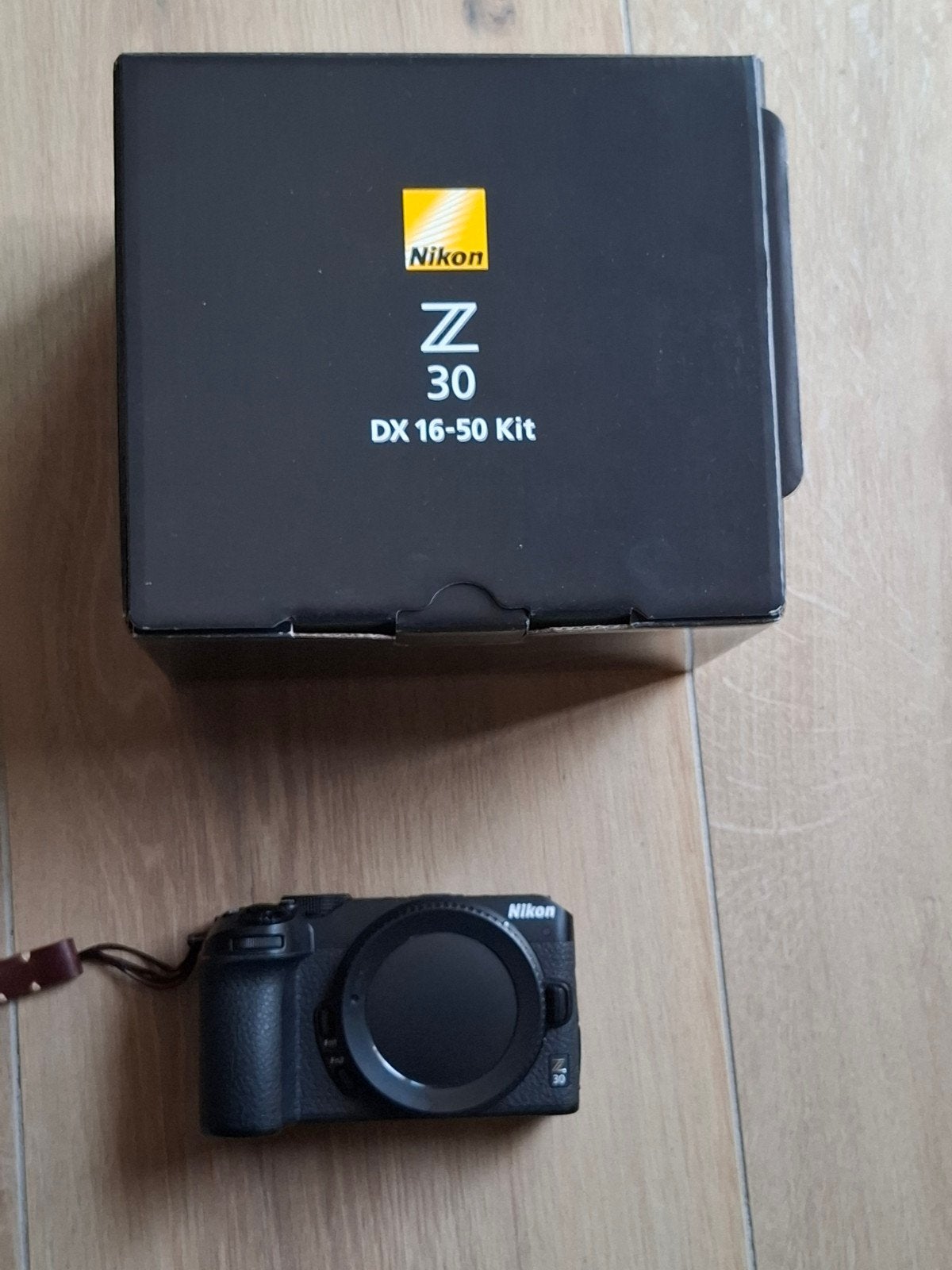 Nikon Z30 Nikon Z sans miroir compact, TV, Hi-fi & Vidéo, Appareils photo numériques, Écran inclinable/pivotant, 20 mégapixels