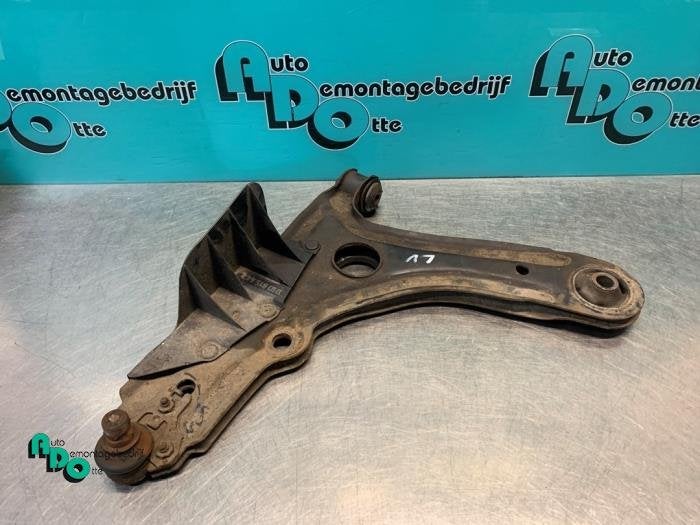 Bras de suspension avant gauche d'un Volkswagen Golf (Golf 9, Volkswagen, -, 3 mois de garantie, Utilisé