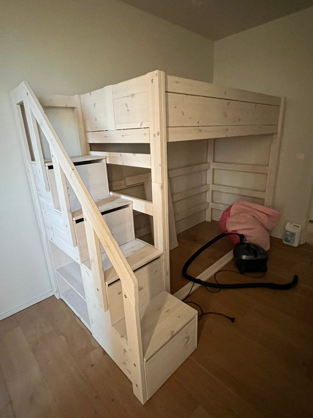 Lifetime kidsrooms hoogslaper + lattenbodem perfect staat 3j, Ophalen, Zo goed als nieuw, Hoogslaper